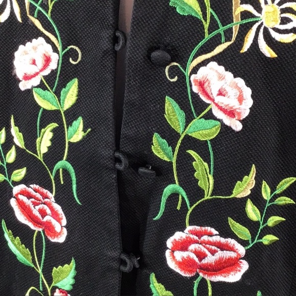 Victor Costa Occasion Floral Embroidered - Picture 3 of 7